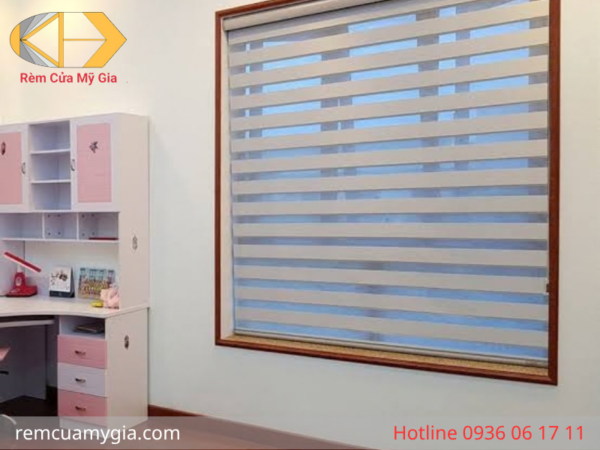 Rèm Cửa Sổ Góc Và Cửa Sổ Lồi